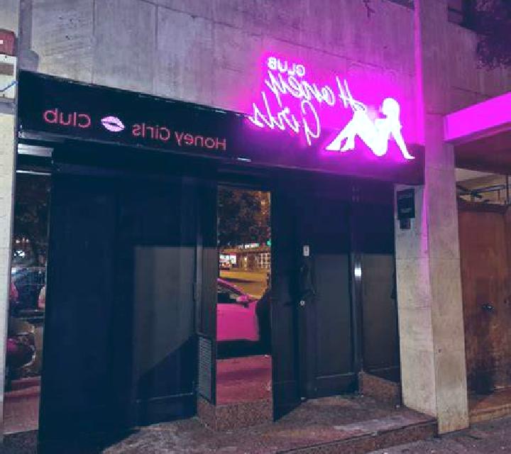 Abril 2 Barcience escort