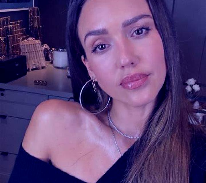 Abril 3 Zazuar escort