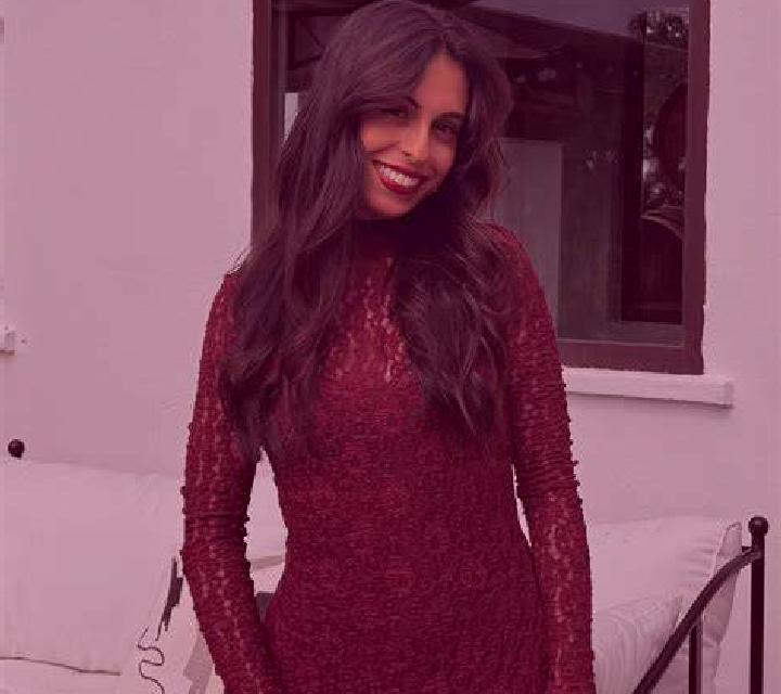 Abril Carino escort