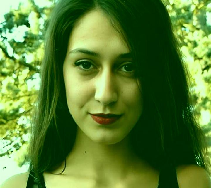 Abril La Cumbre escort