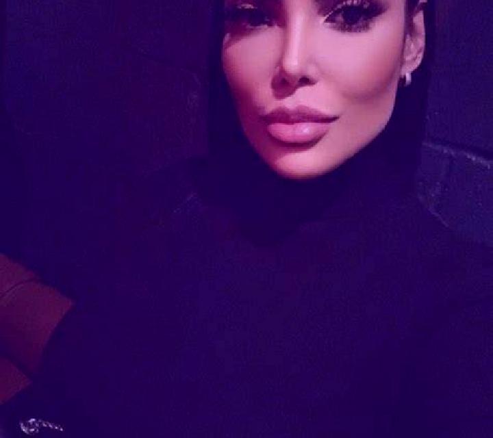 Alba Almazan escort