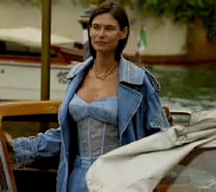 Amanda 3 Curtis escort