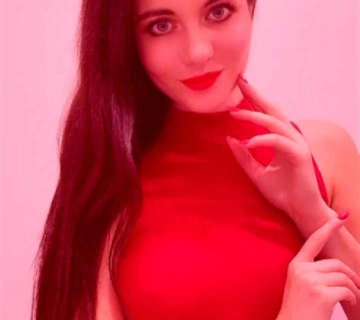 Amaya Useras escort