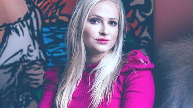 Andrea Castellanos de Zapardiel escort