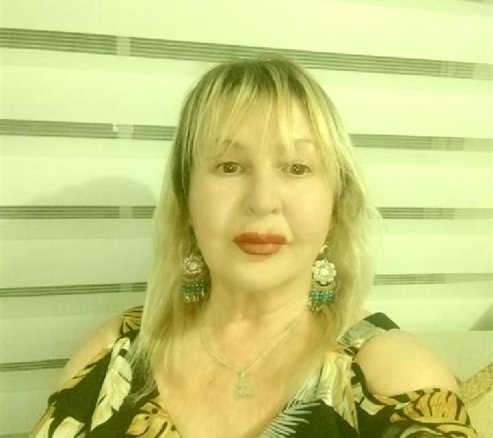 Andrea Castellar del Riu escort