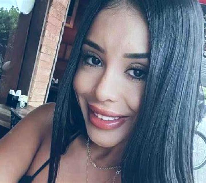 Andrea Vallehermosa escort