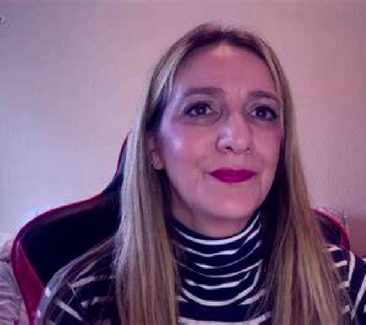 Antonella Fornells de la Selva escort