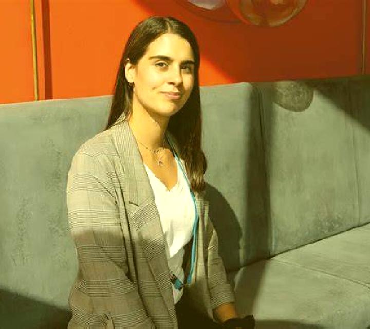 Antonella Valverde de los Arroyos escort