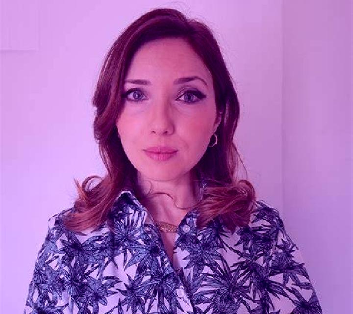 Aurora Carataunas escort