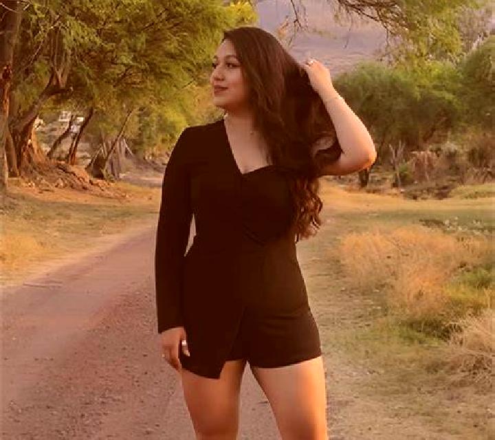 Aurora Vall-Llobrega escort