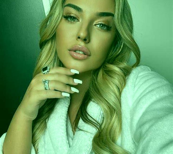 Bianca Adahuesca escort