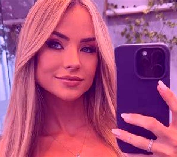 Camila 3 Saus escort