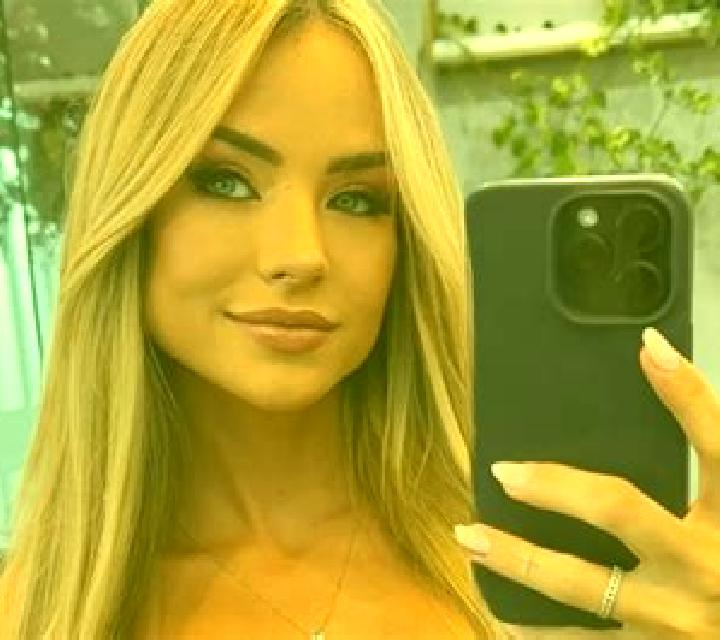 Camila 3 Urduna escort