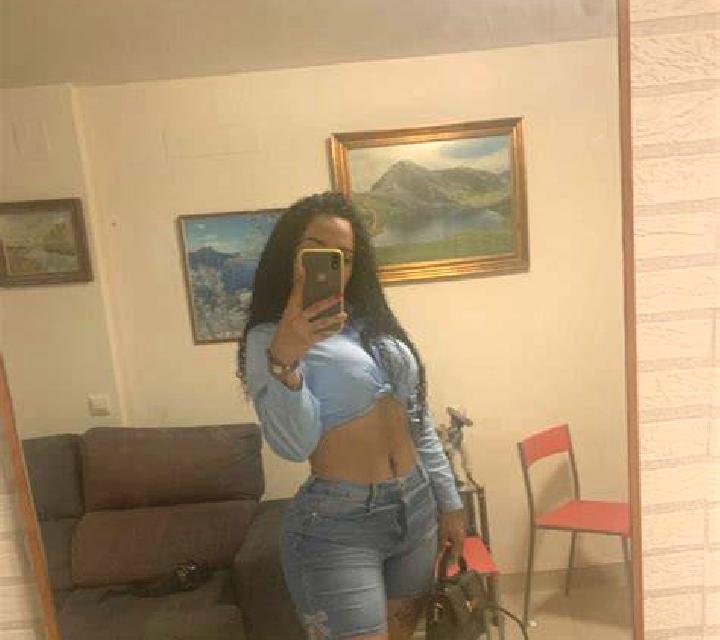 Camila Pola de Lena escort
