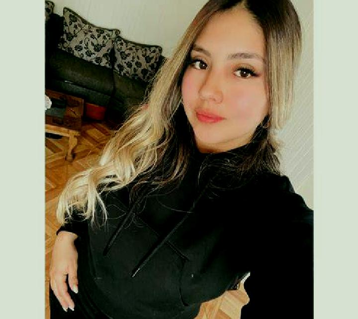 Carla 2 Oltza escort