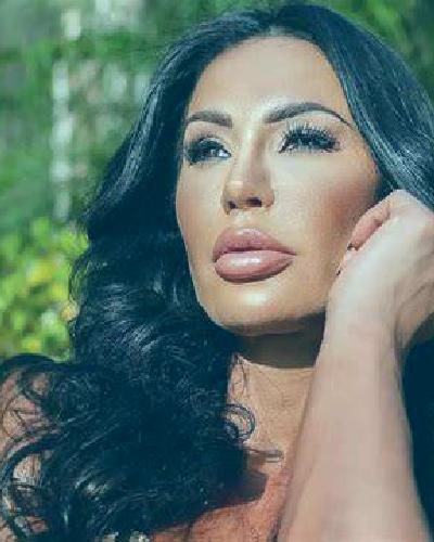 Elena Boca de Huergano escort