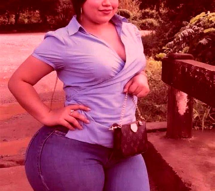 Elena Ladrillar escort