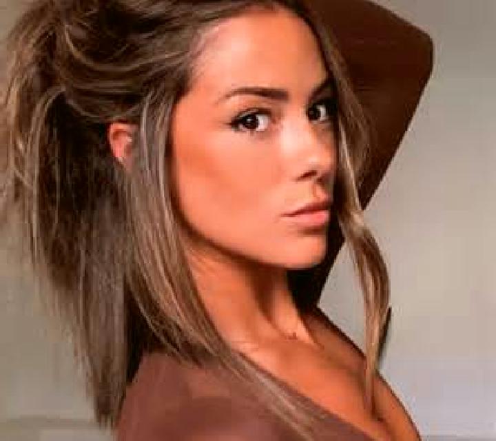 Emilia 2 Laguna del Marquesado escort