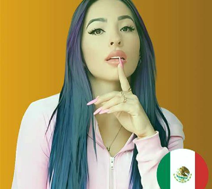 Emilia Almendral escort