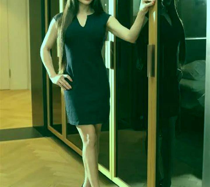 Emilia Candeleda escort