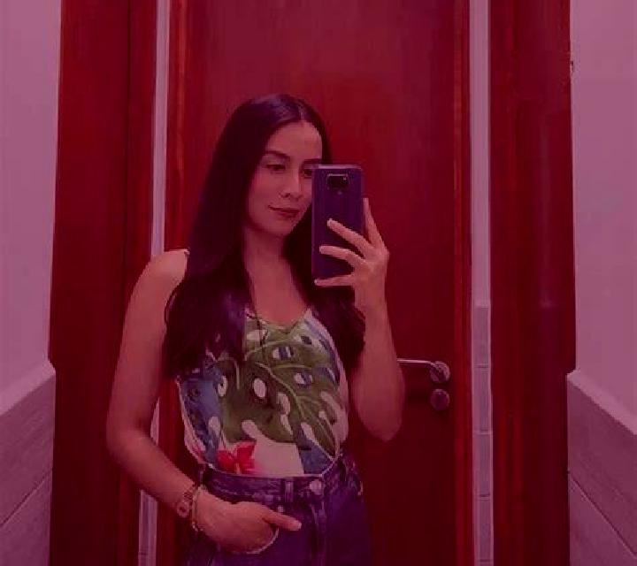 Emilia Torlengua escort