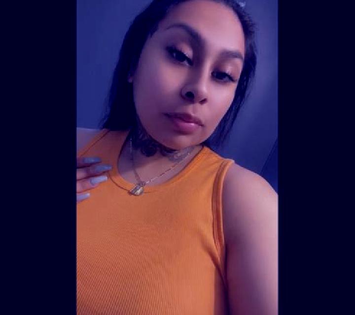 Gabriela Cinco Olivas escort