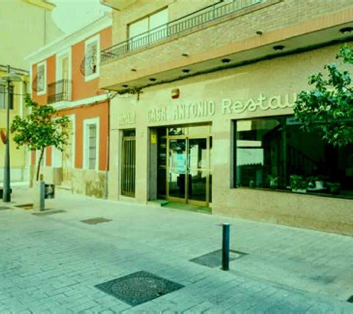 Gabriela Teresa de Cofrentes escort