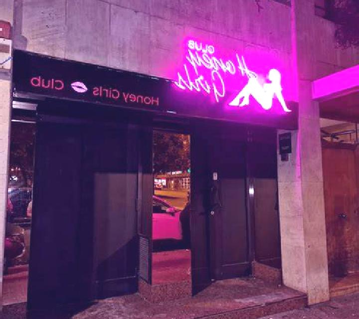 Giulia Huermeces del Cerro escort