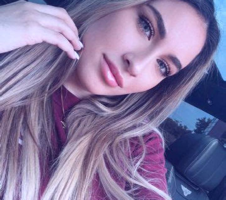 Giulia Loarre escort