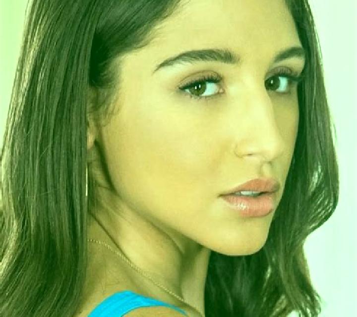 Isabela Pelahustan escort