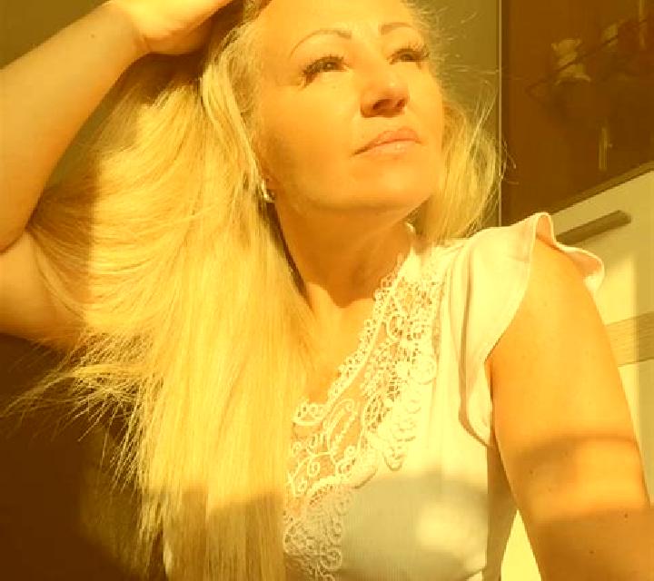 Isabella 3 Hinojares escort