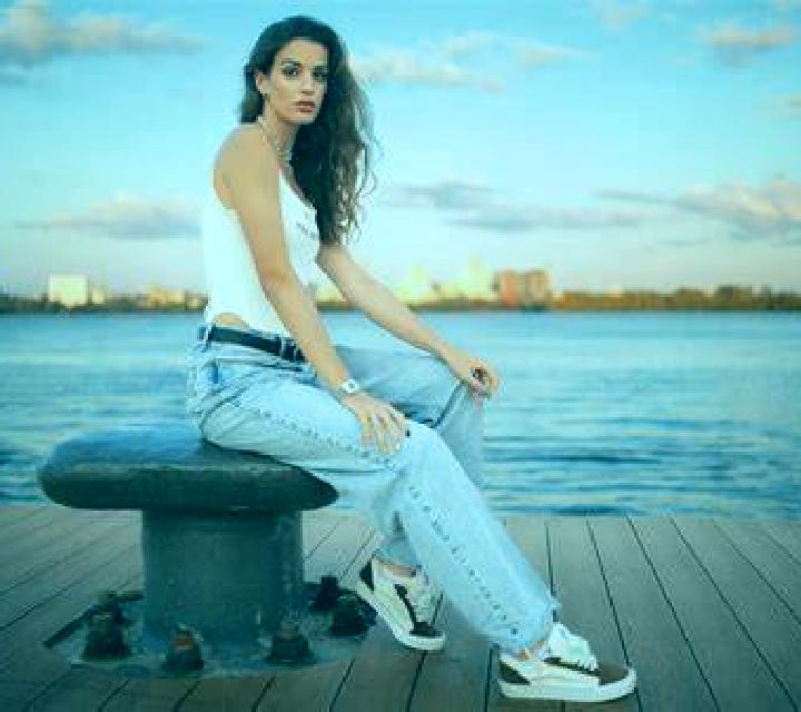 Isabella 3 Nou Barris escort