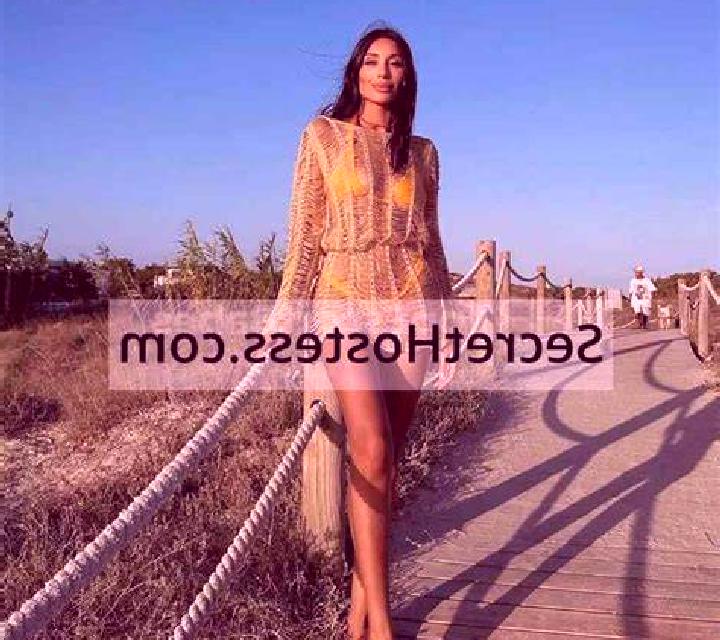 Jade 3 Aguasal escort