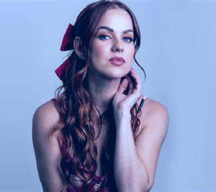 Jade 3 Bunol escort