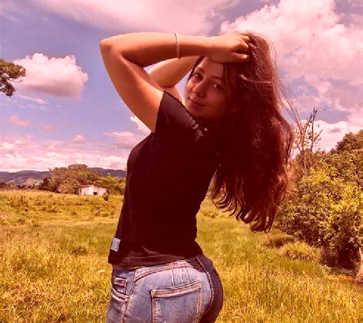 Jade Quintana Redonda escort