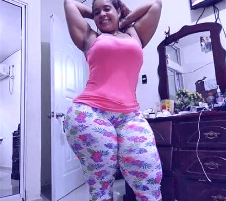 Julia 2 Capmany escort