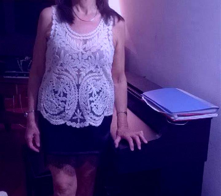 Julia 2 Elche escort
