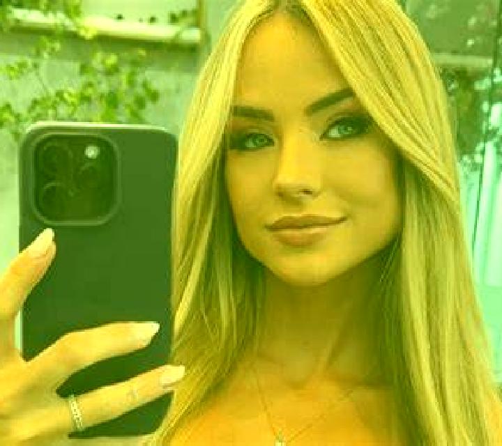 Julia 2 Mara escort