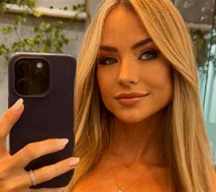Julia 3 Albero Bajo escort
