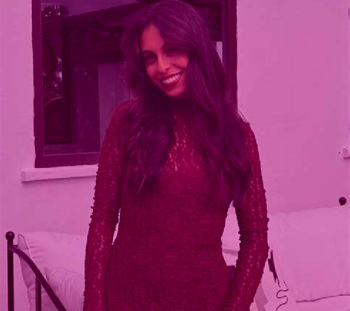 Julia Puigpelat escort