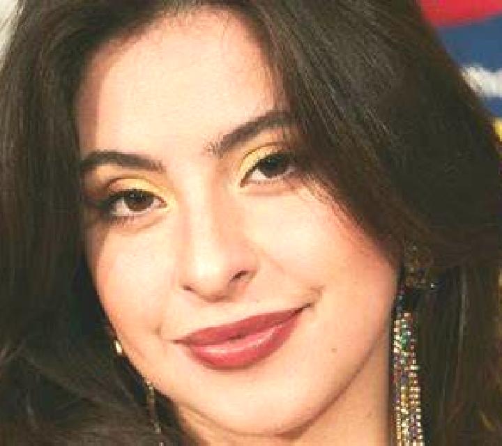 Julia Vilena escort