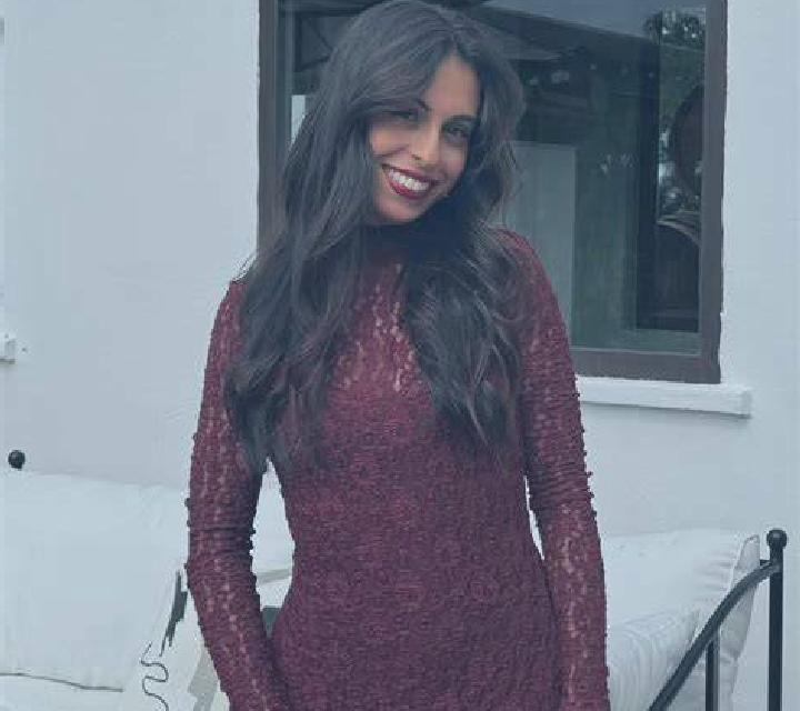 Katia Albendiego escort