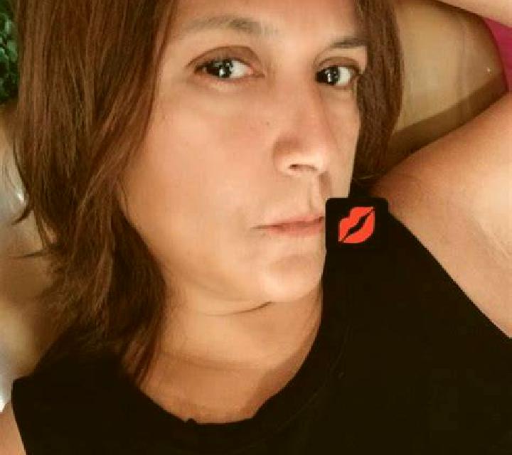 Lola 3 Suria escort
