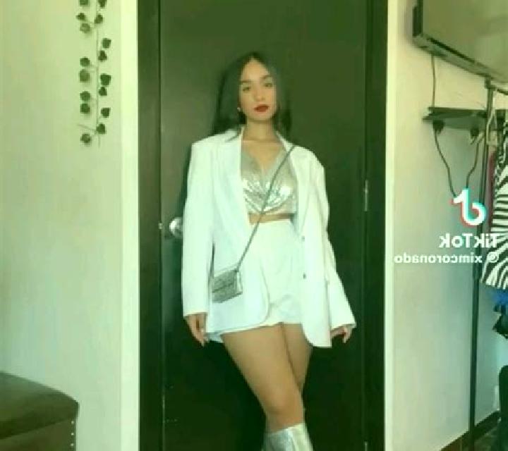 Lucía 3 Borau escort