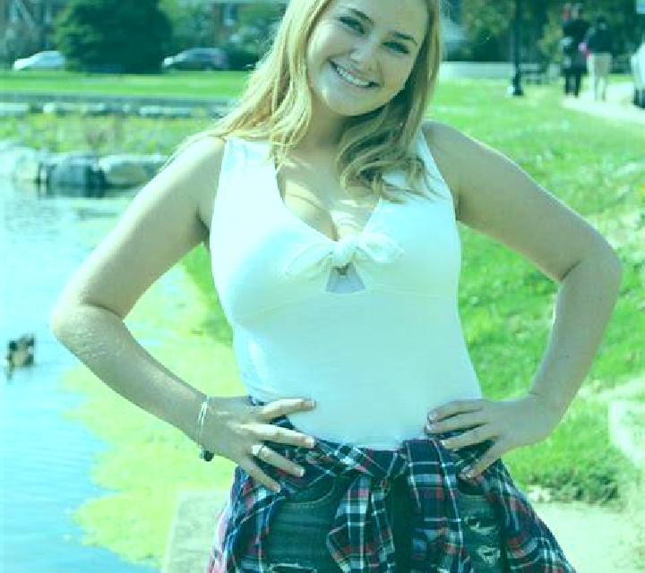 Lucía 3 Iznalloz escort