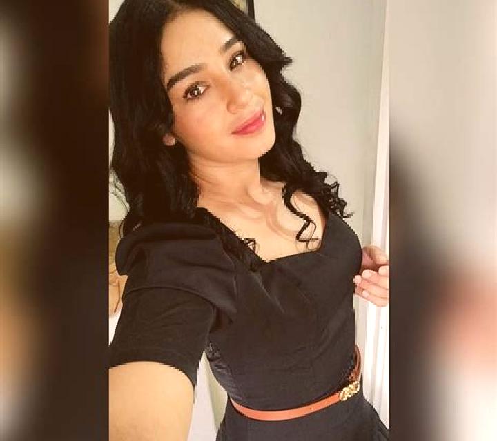 Lucía Lugones escort