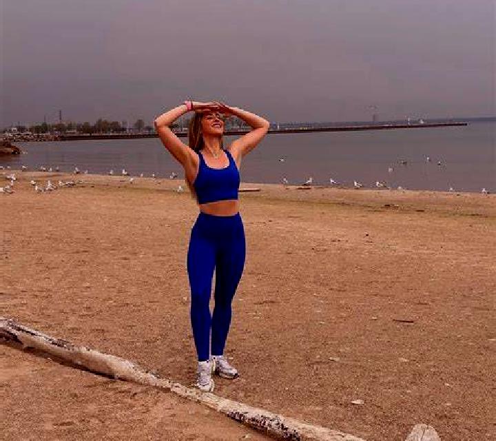 Luna 2 Aliseda escort