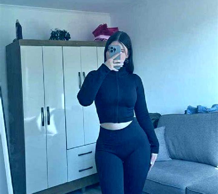 Luna 2 Broto escort