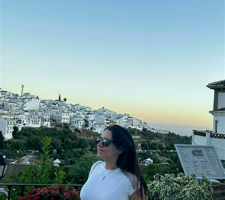 Luna 2 Jumilla escort
