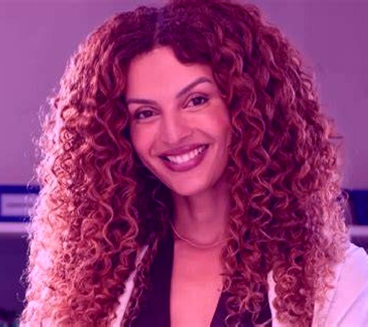 Luna 2 Llanes escort